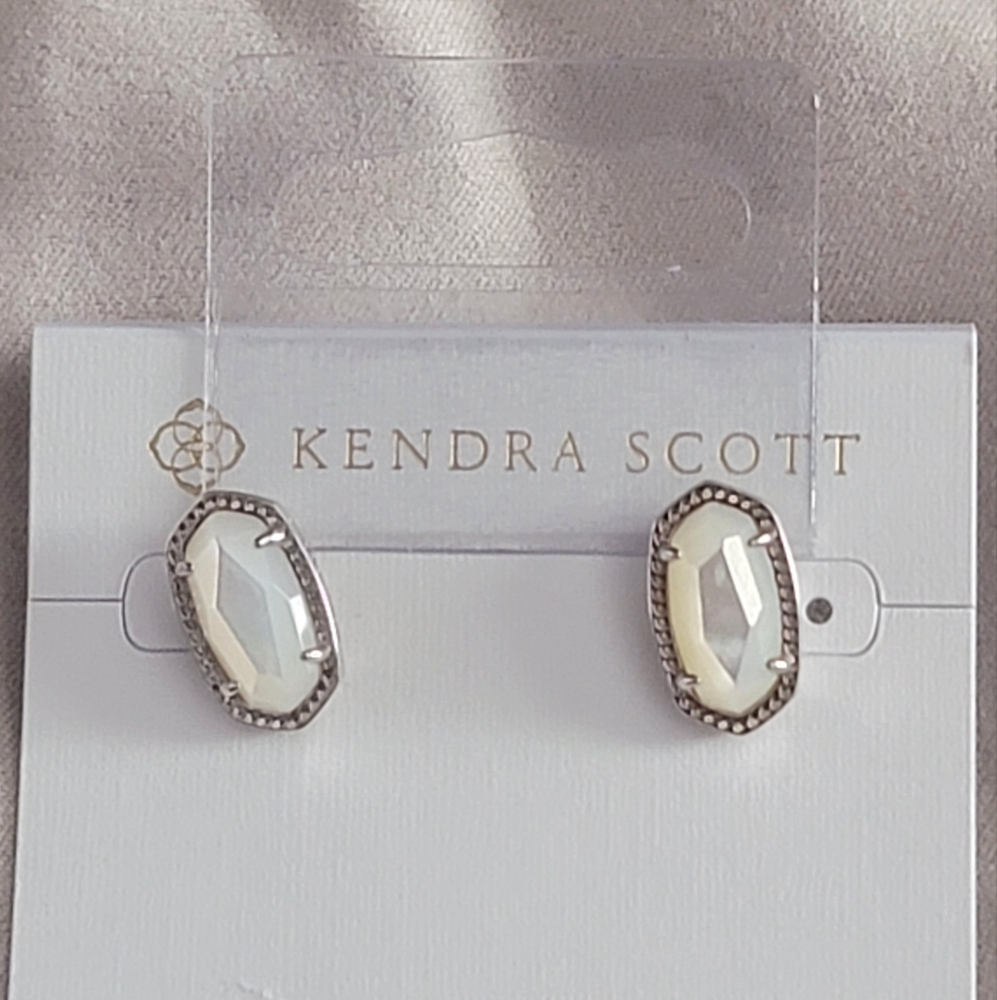 NWT! Kendra Scott Rhodium/Ivory Mother of Pearl Earrings